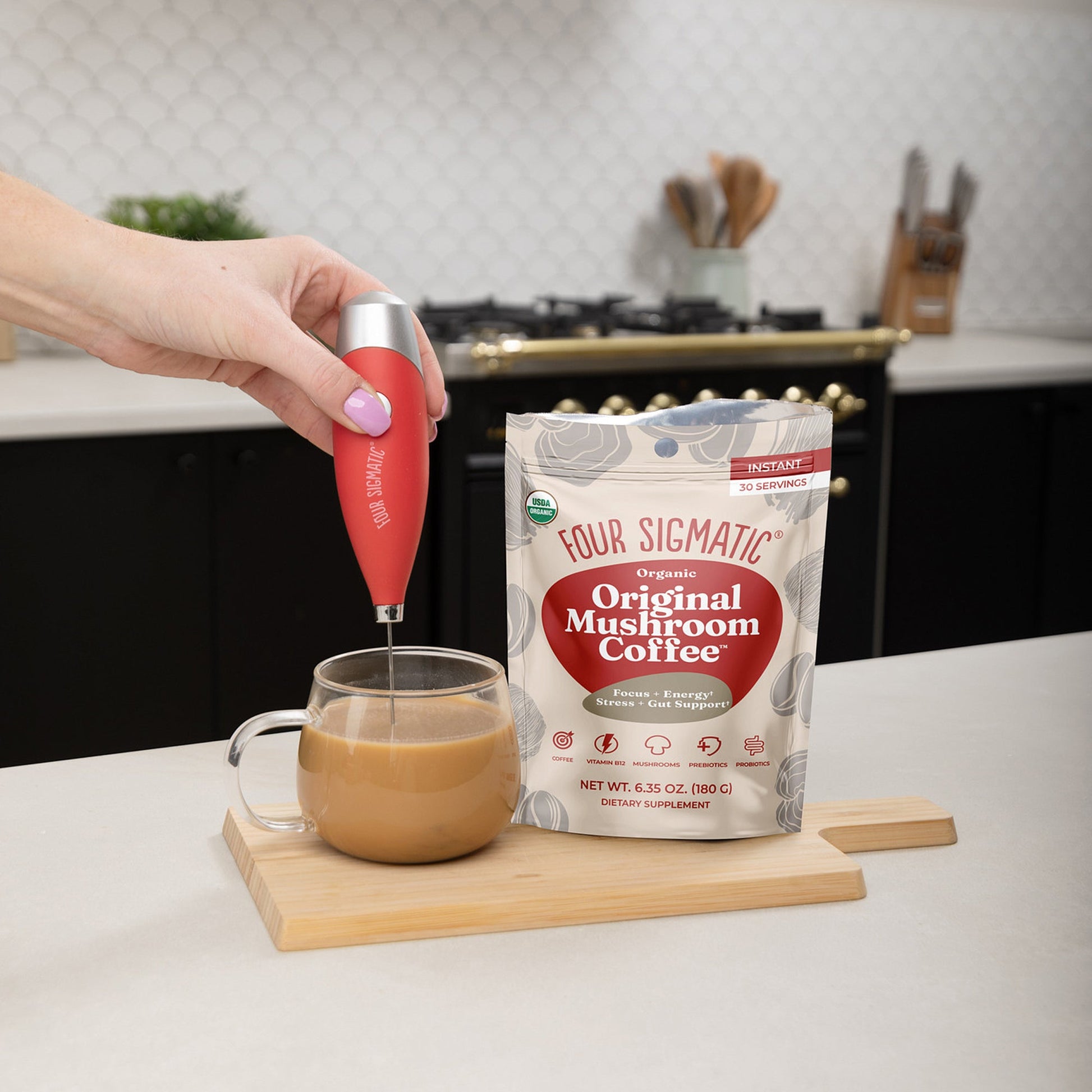 original-mushroom-coffeetm-e9 ogm-instant-ms-lifestyle2-2026_74863389-d0cf-464c-a566-c5b3c194e85d.jpg